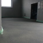 Blick auf frischen Estrich